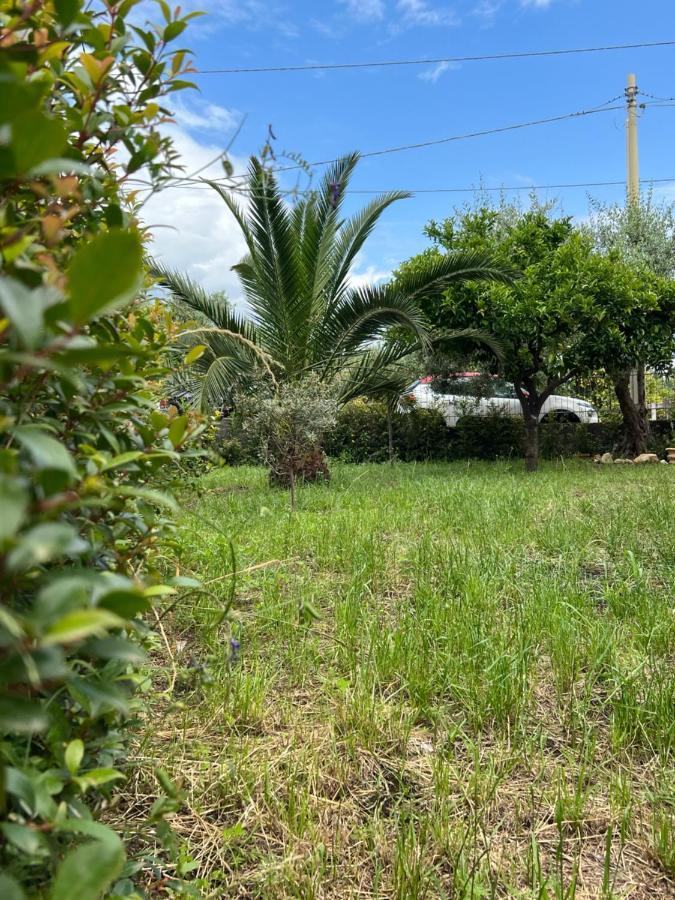 Casa Vacanze "Sautufao" Santa Venerina Esterno foto