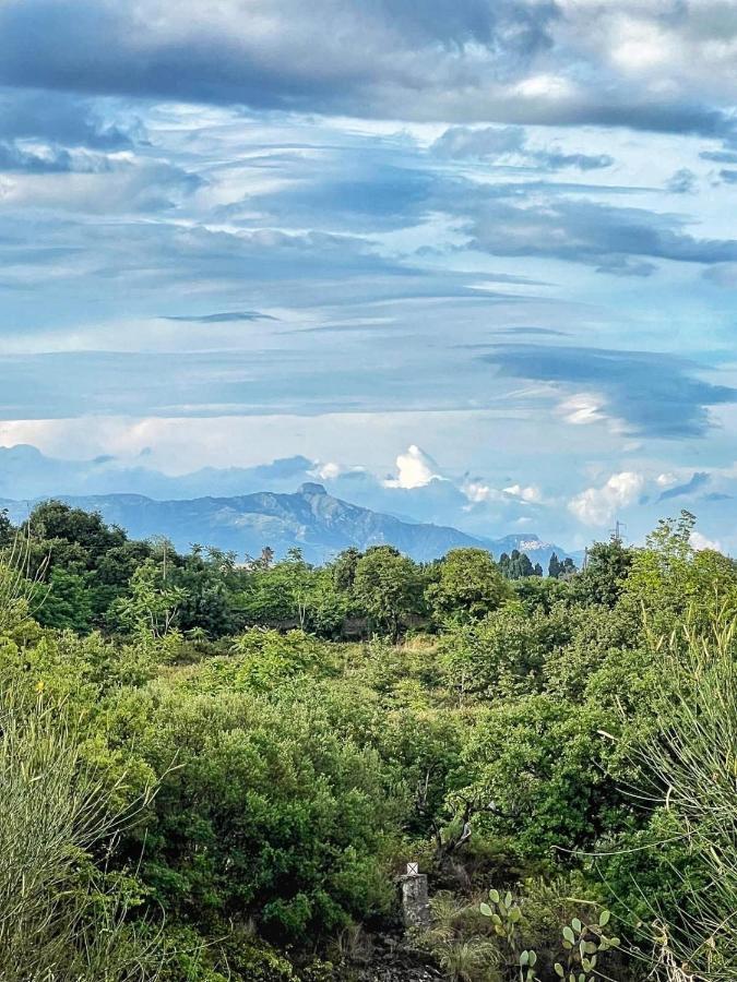 Casa Vacanze "Sautufao" Santa Venerina Esterno foto