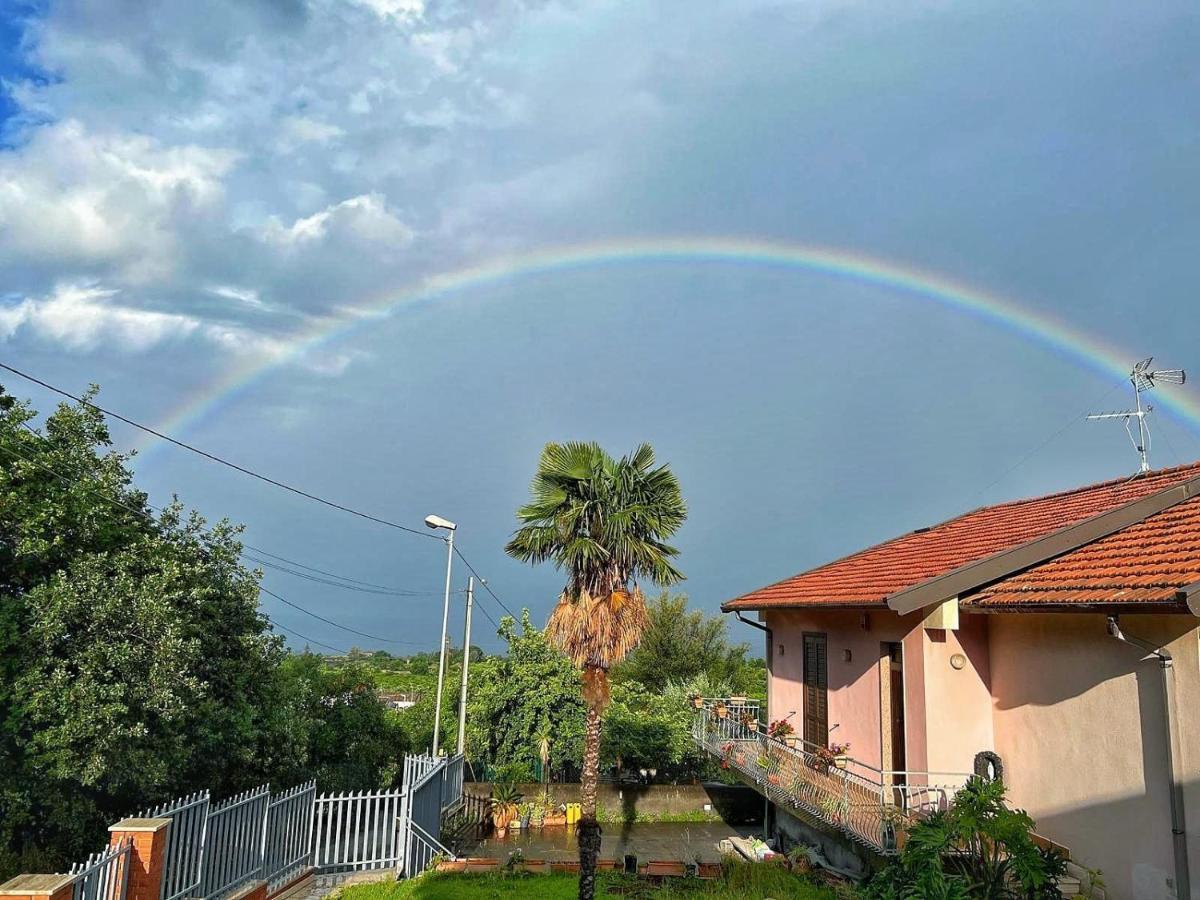 Casa Vacanze "Sautufao" Santa Venerina Esterno foto