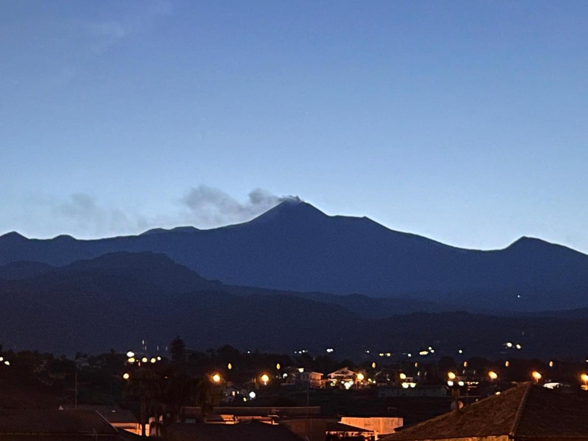 Casa Vacanze "Sautufao" Santa Venerina Esterno foto