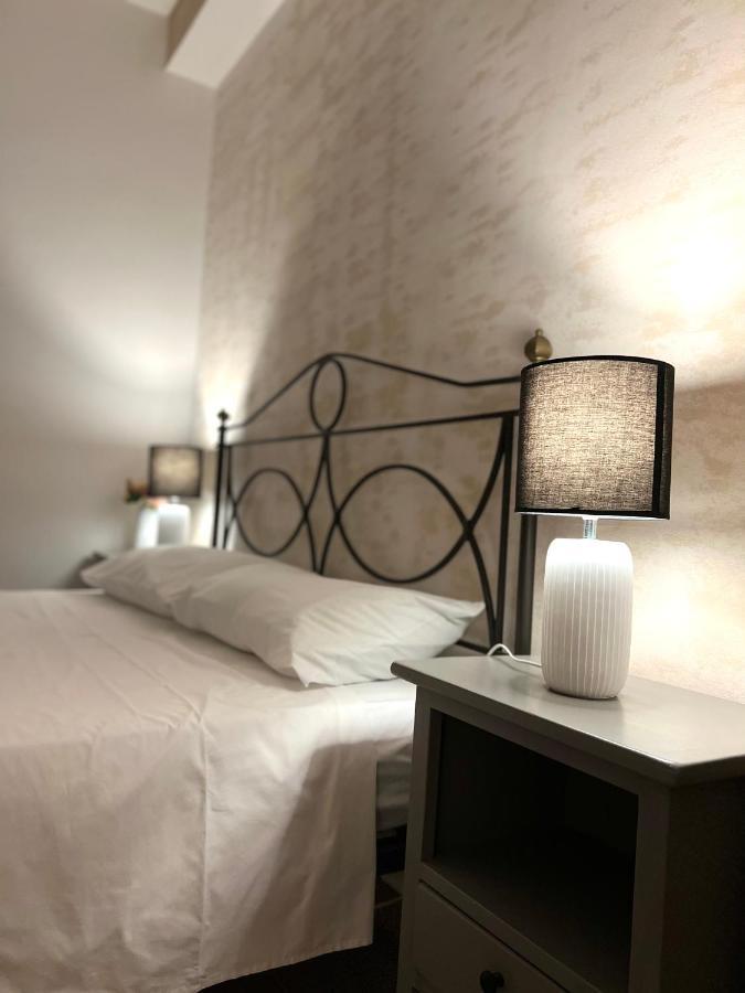 Casa Vacanze "Sautufao" Santa Venerina Esterno foto